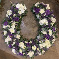 Loose Horse Shoe Floral Tribute