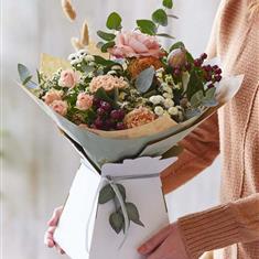 Trending Autumn Gift Box Bouquet