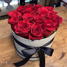 Hatbox Of Roses