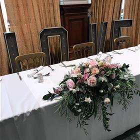 fwthumb15-yarmouth-top-table.jpg